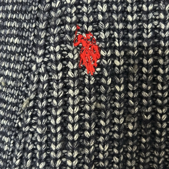 US POLO ASSN - academia knit sweeter v opening buttons size medium - Picture 4 of 8
